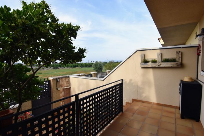 Image No.36-4 Bed Townhouse for sale