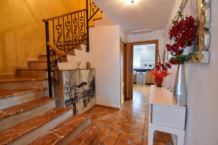 Image No.6-4 Bed Townhouse for sale