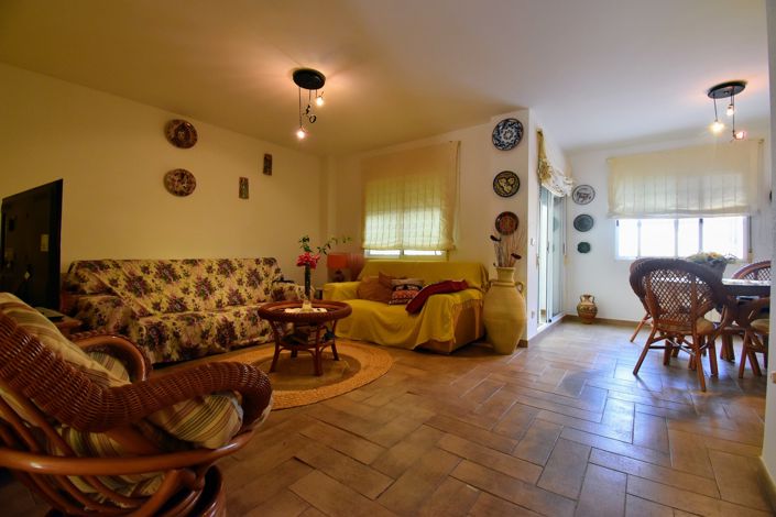 Image No.8-4 Bed Villa for sale