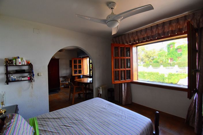 Image No.15-7 Bed Villa for sale