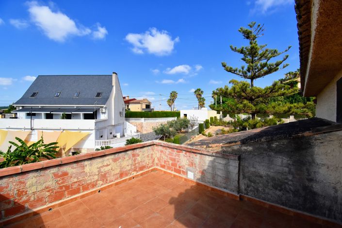 Image No.20-7 Bed Villa for sale