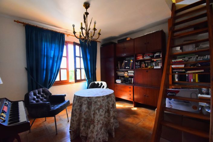 Image No.26-7 Bed Villa for sale