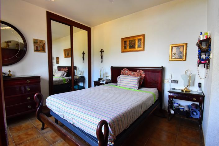 Image No.4-7 Bed Villa for sale