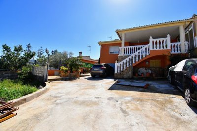 1 - Montserrat, Villa