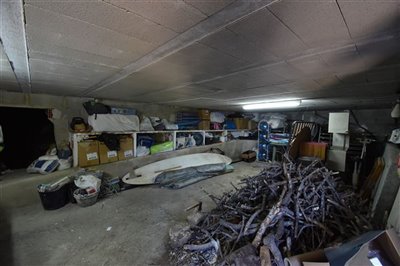 8406975