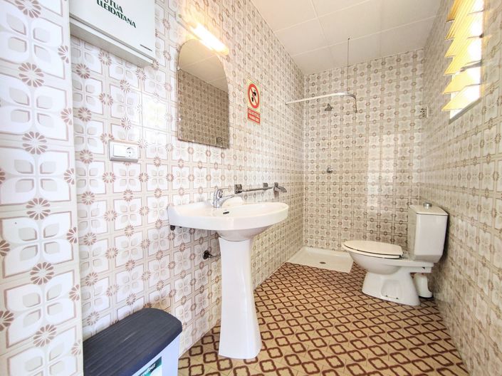 Image No.12-5 Bed Villa for sale