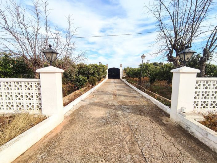 Image No.3-5 Bed Villa for sale