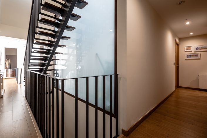 Image No.33-4 Bed Townhouse for sale