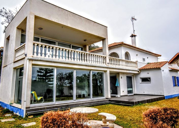 Image No.1-4 Bed Villa for sale