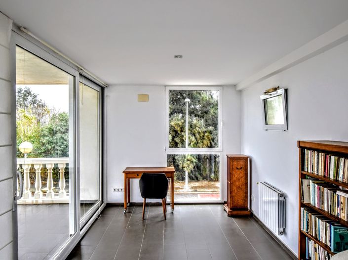 Image No.12-4 Bed Villa for sale