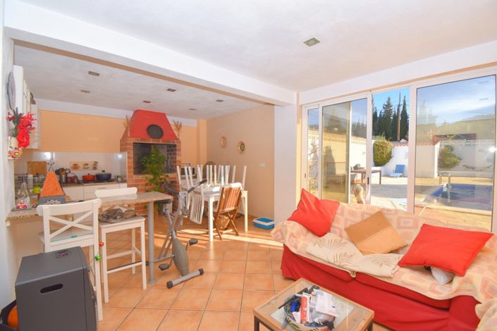 Image No.32-4 Bed Villa for sale