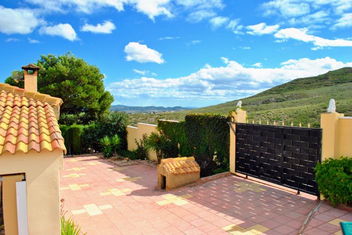 Image No.17-6 Bed Villa for sale