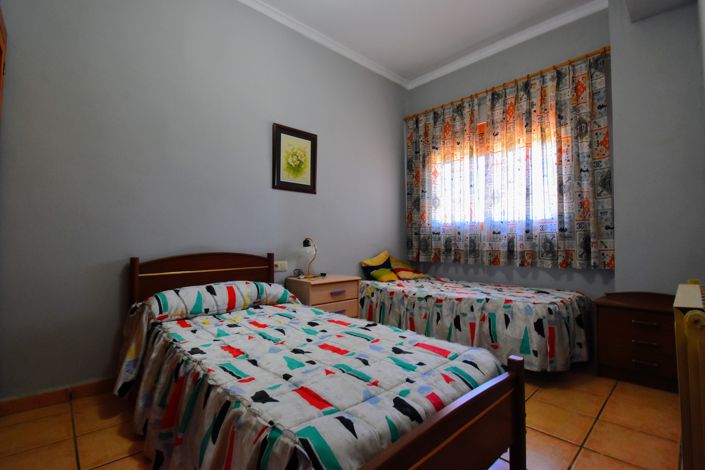 Image No.15-5 Bed Villa for sale