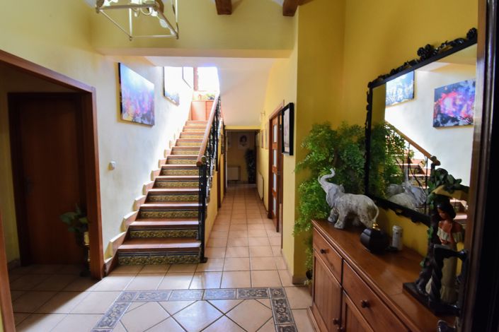 Image No.5-5 Bed Villa for sale