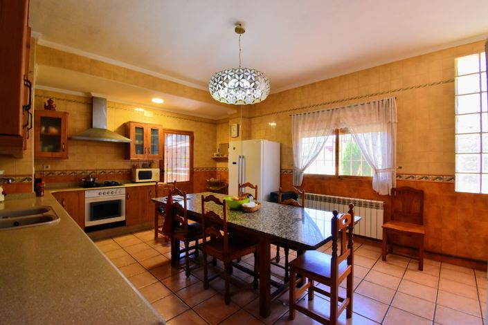 Image No.8-5 Bed Villa for sale