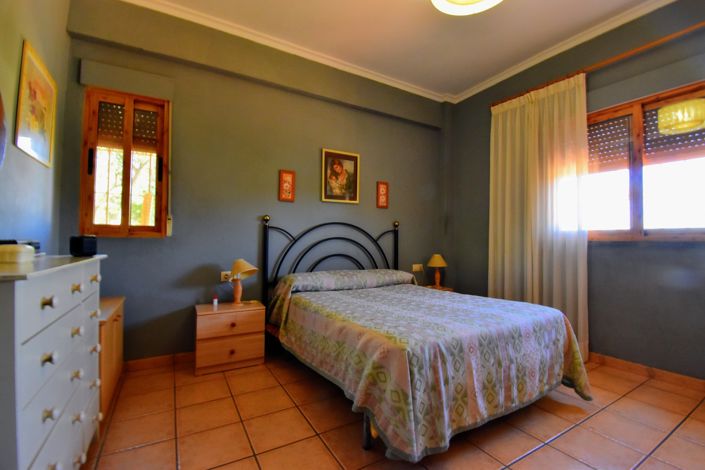 Image No.9-5 Bed Villa for sale