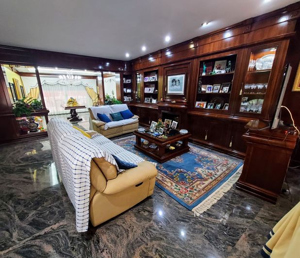 Image No.3-Villa de 6 chambres à vendre à Valencia City