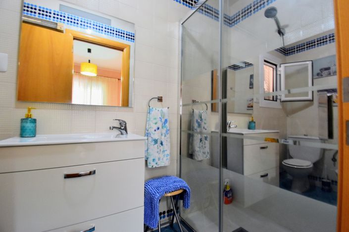 Image No.11-4 Bed Villa for sale