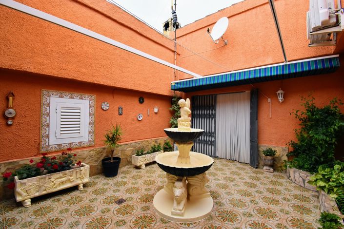 Image No.17-4 Bed Villa for sale