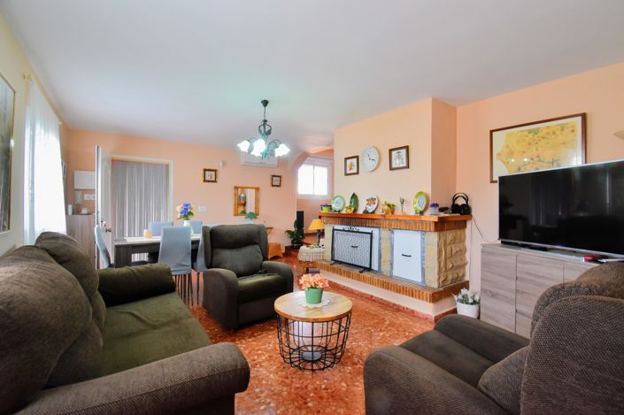 Image No.4-4 Bed Villa for sale