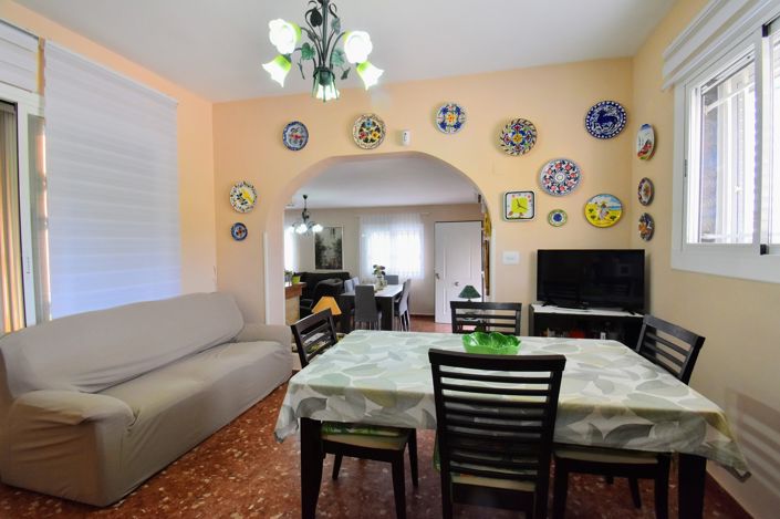 Image No.7-4 Bed Villa for sale