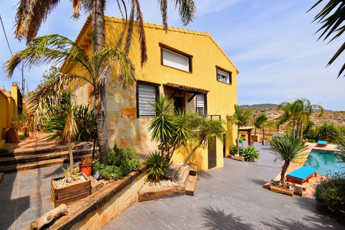 Image No.15-3 Bed Villa for sale