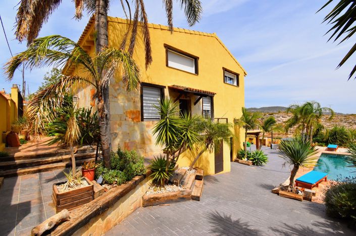 Image No.15-3 Bed Villa for sale