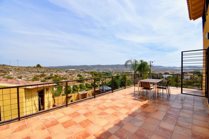 Image No.17-3 Bed Villa for sale