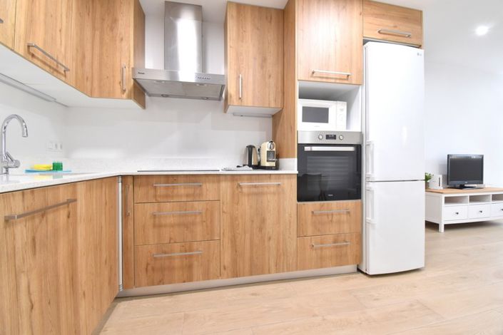 Image No.10-3 Bed Property for sale