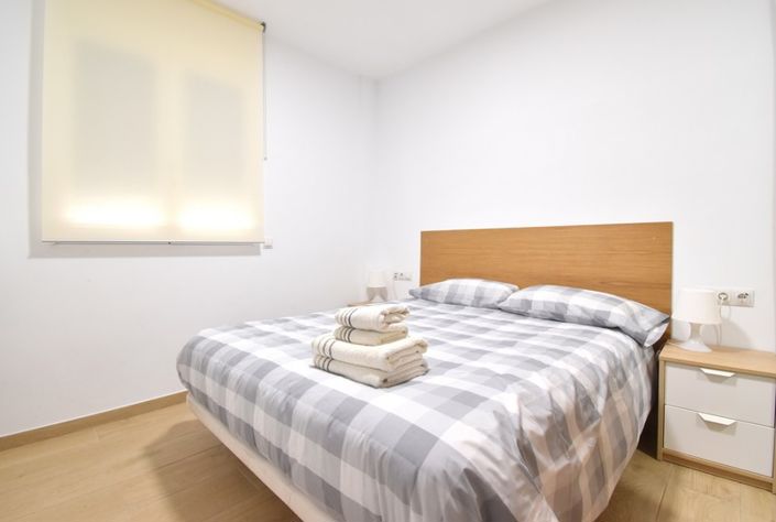 Image No.14-3 Bed Property for sale