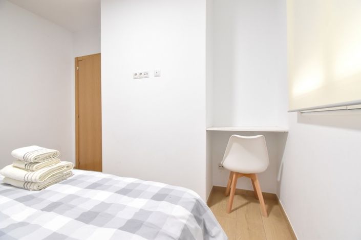 Image No.15-3 Bed Property for sale