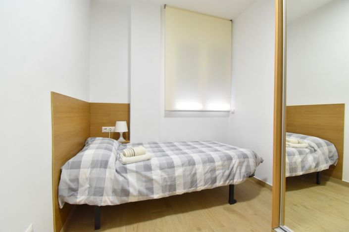 Image No.19-3 Bed Property for sale