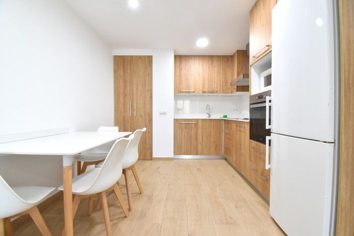 Image No.7-3 Bed Property for sale