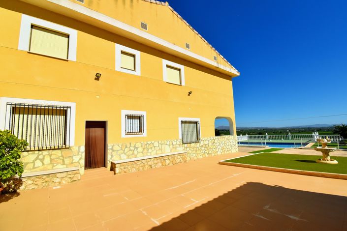 Image No.31-6 Bed Villa for sale