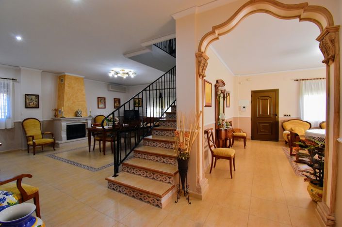Image No.7-6 Bed Villa for sale