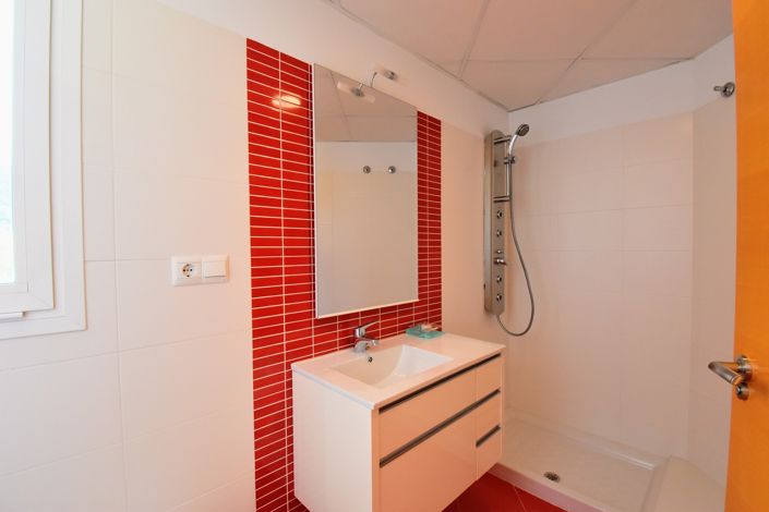 Image No.6-3 Bed Apartment for sale