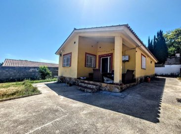 1 - Turís, Villa