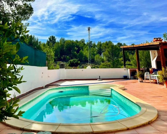 Image No.1-Villa de 4 chambres à vendre à Buñol