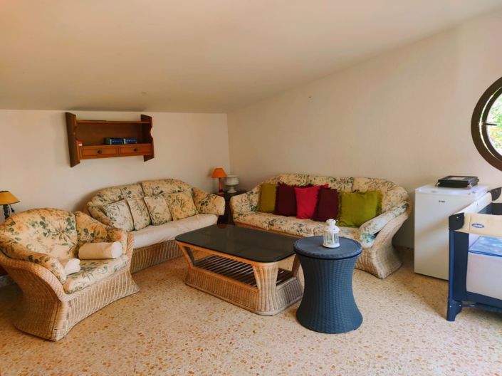 Image No.11-8 Bed Villa for sale