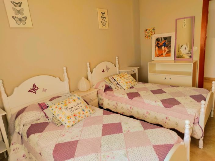 Image No.18-8 Bed Villa for sale