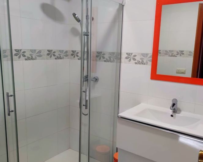 Image No.21-8 Bed Villa for sale