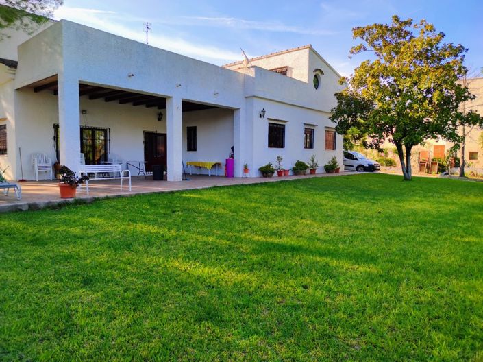 Image No.23-8 Bed Villa for sale