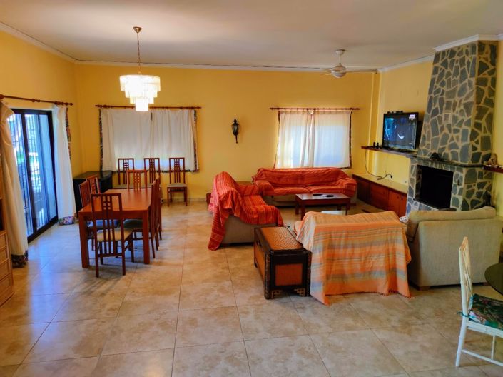 Image No.4-8 Bed Villa for sale