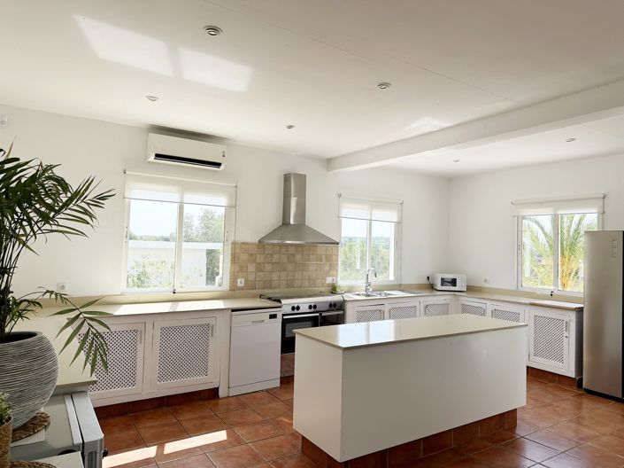 Image No.18-4 Bed Villa for sale