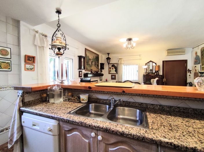 Image No.11-4 Bed Villa for sale