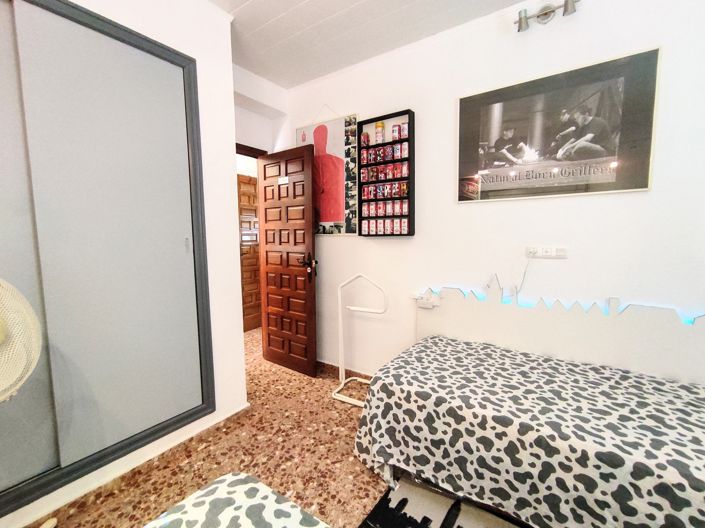 Image No.23-4 Bed Villa for sale