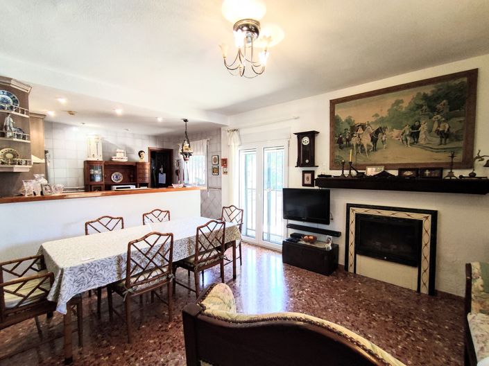 Image No.5-4 Bed Villa for sale