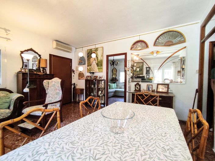 Image No.8-4 Bed Villa for sale