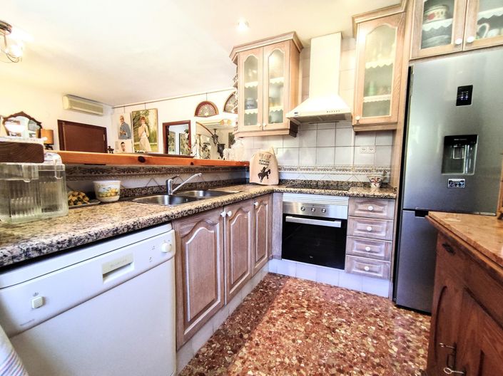 Image No.9-4 Bed Villa for sale