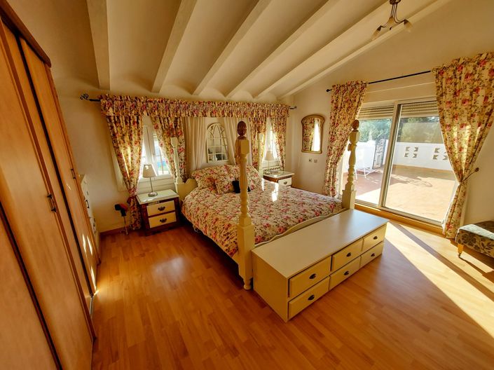 Image No.21-6 Bed Villa for sale